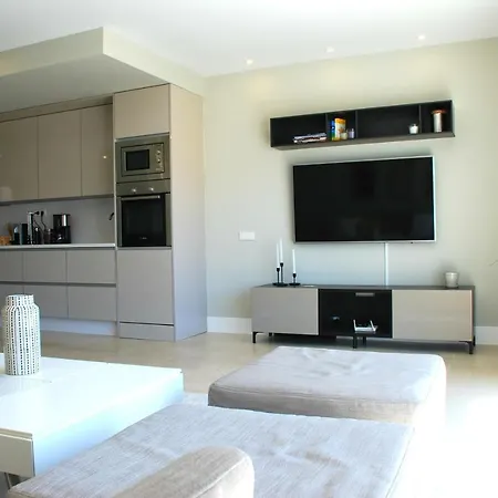 Luxurious In Beautiful Settings *